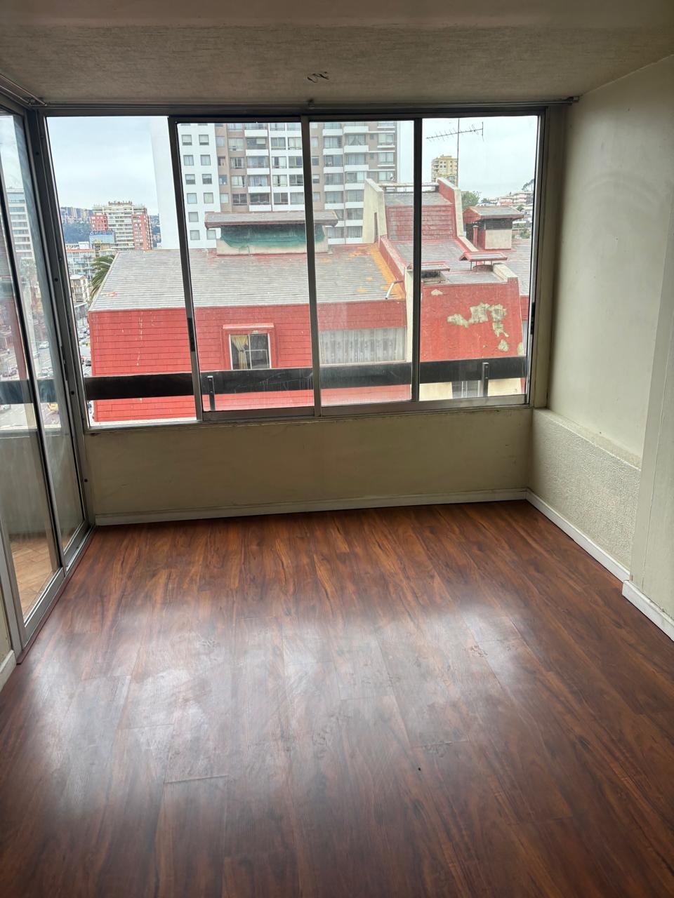 Vendo excelente departamento en pleno centro de Viña del Mar